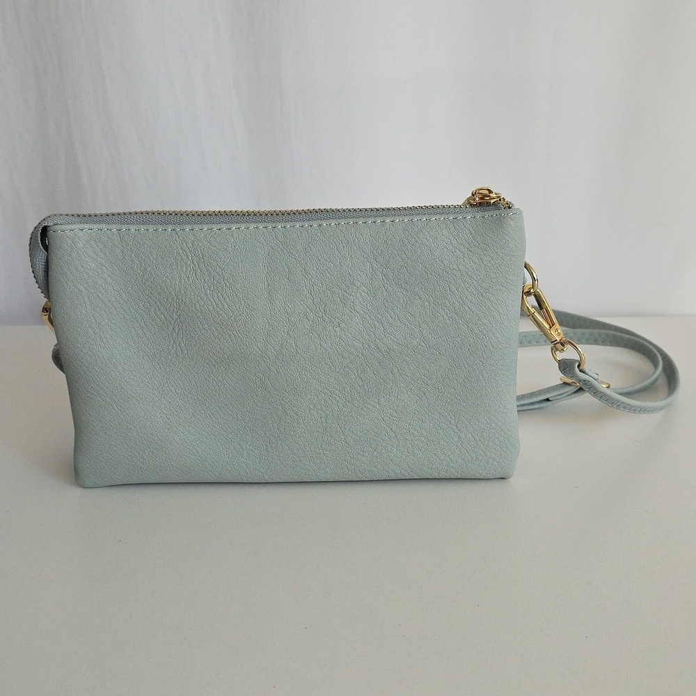 Jen & Co Blue With Gold Hardware Crossbody Bag.  Adjustable Strap - Picture 3 of 16